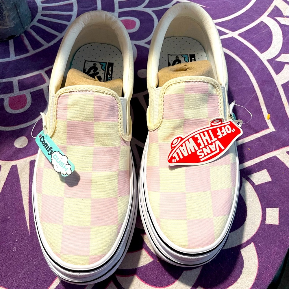 *RARE* NEW VANS Platform! Pink & cream checkerboard Comfy Cush NIB Womens size 8